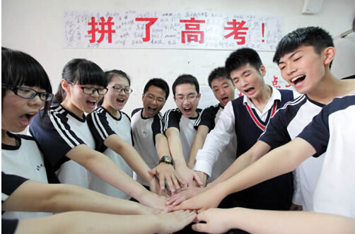 高考季，深联电路板厂与你在一起！