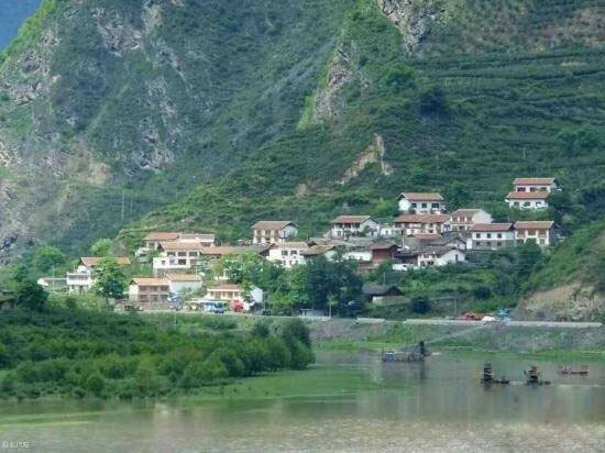 祈福四川茂县‖逝者安息，生者坚强