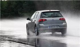 深圳线路板厂:雨天这么驾车,您家里人造吗? 深圳线路板厂:雨天这么驾车,您家里人造吗?