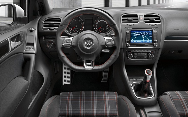 汽车电路板设计