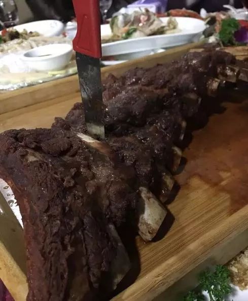 同事结婚只给100红包，线路板厂小编都觉得尴尬，结果…广东人的评论亮了，哈哈哈